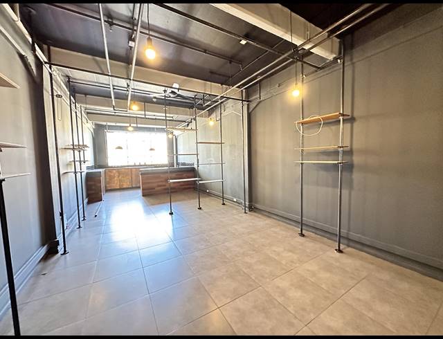 70M² OFFICE TO LET IN WOODSTOCK